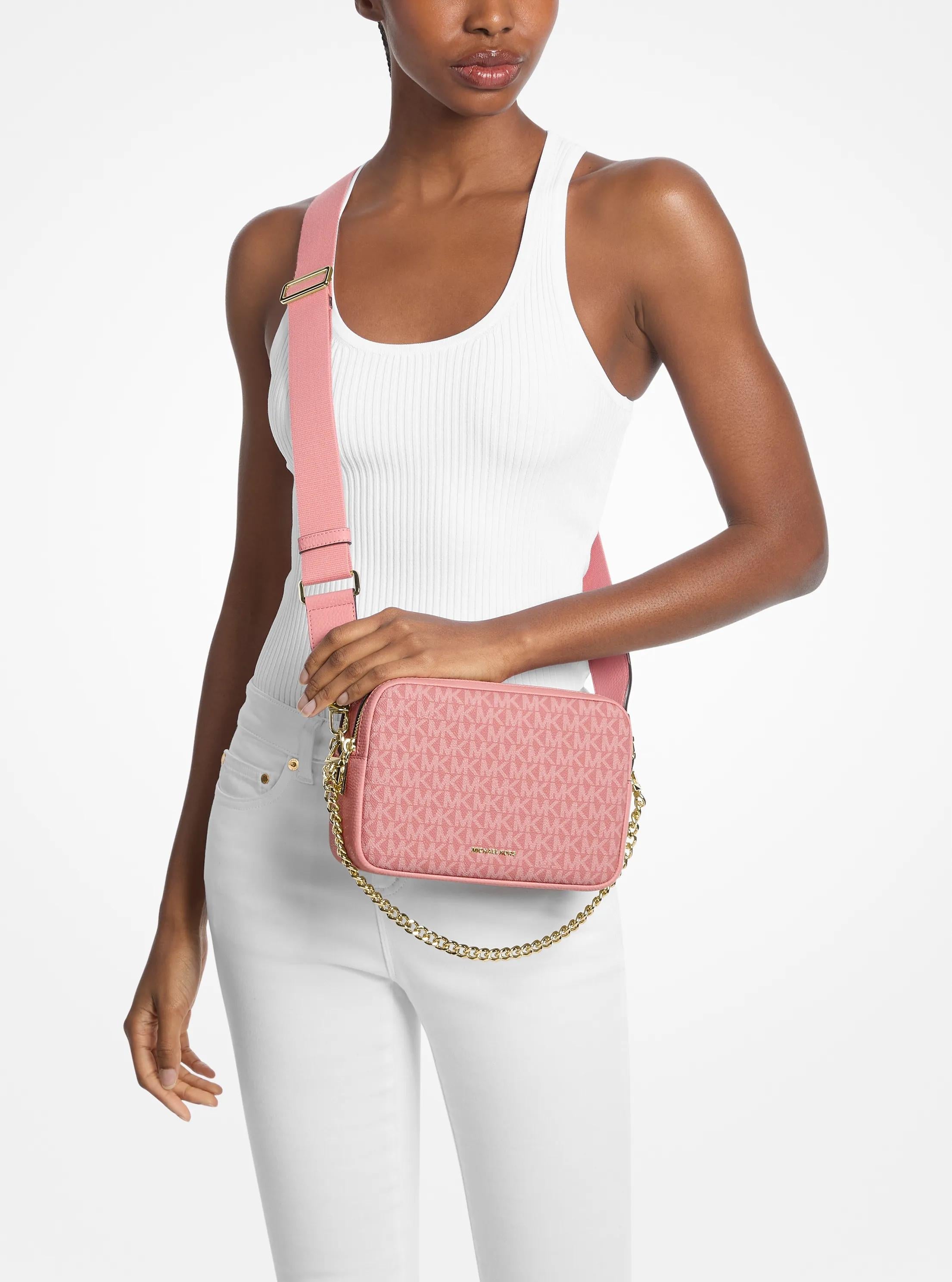 Bryant Medium Signature Logo Camera Crossbody Bag Designer Handbag Fashion Shoulder Bag