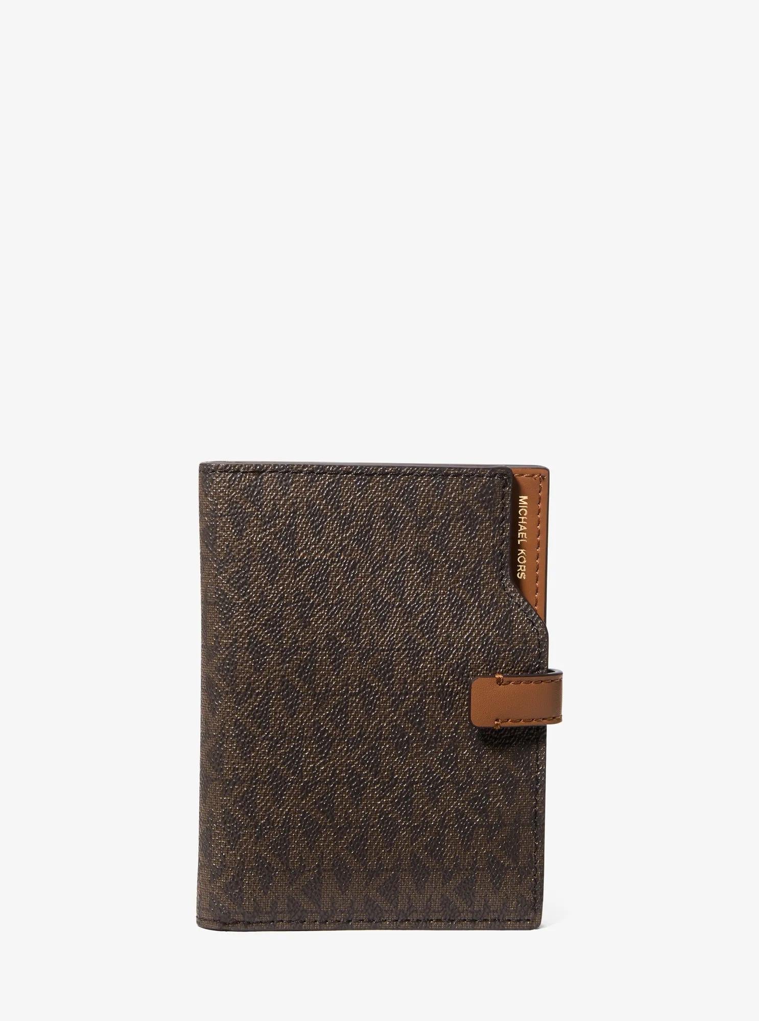 Jet Set Signature Logo Passport Wallet Designer Wallet Card Holder