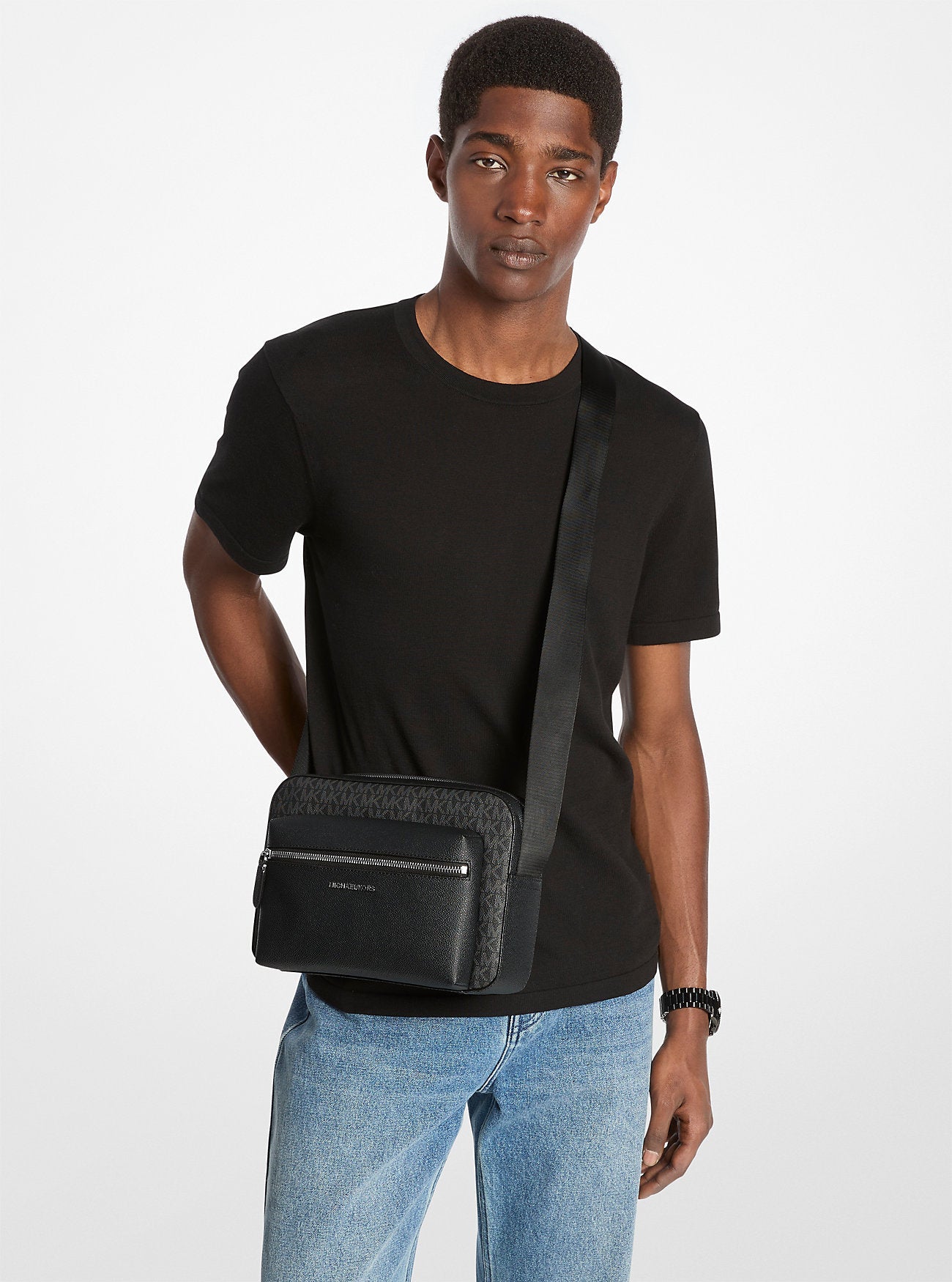 Hudson Textured and Signature Logo Camera Crossbody Bag Designer Handbag Fashion Shoulder Bag